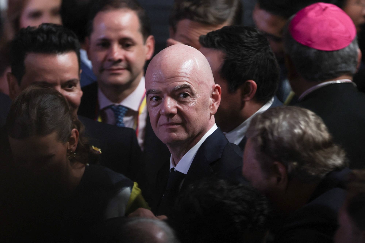 FIFA kritisiert Bemühungen, Infantino zu untergraben, inmitten von Führungsdruck