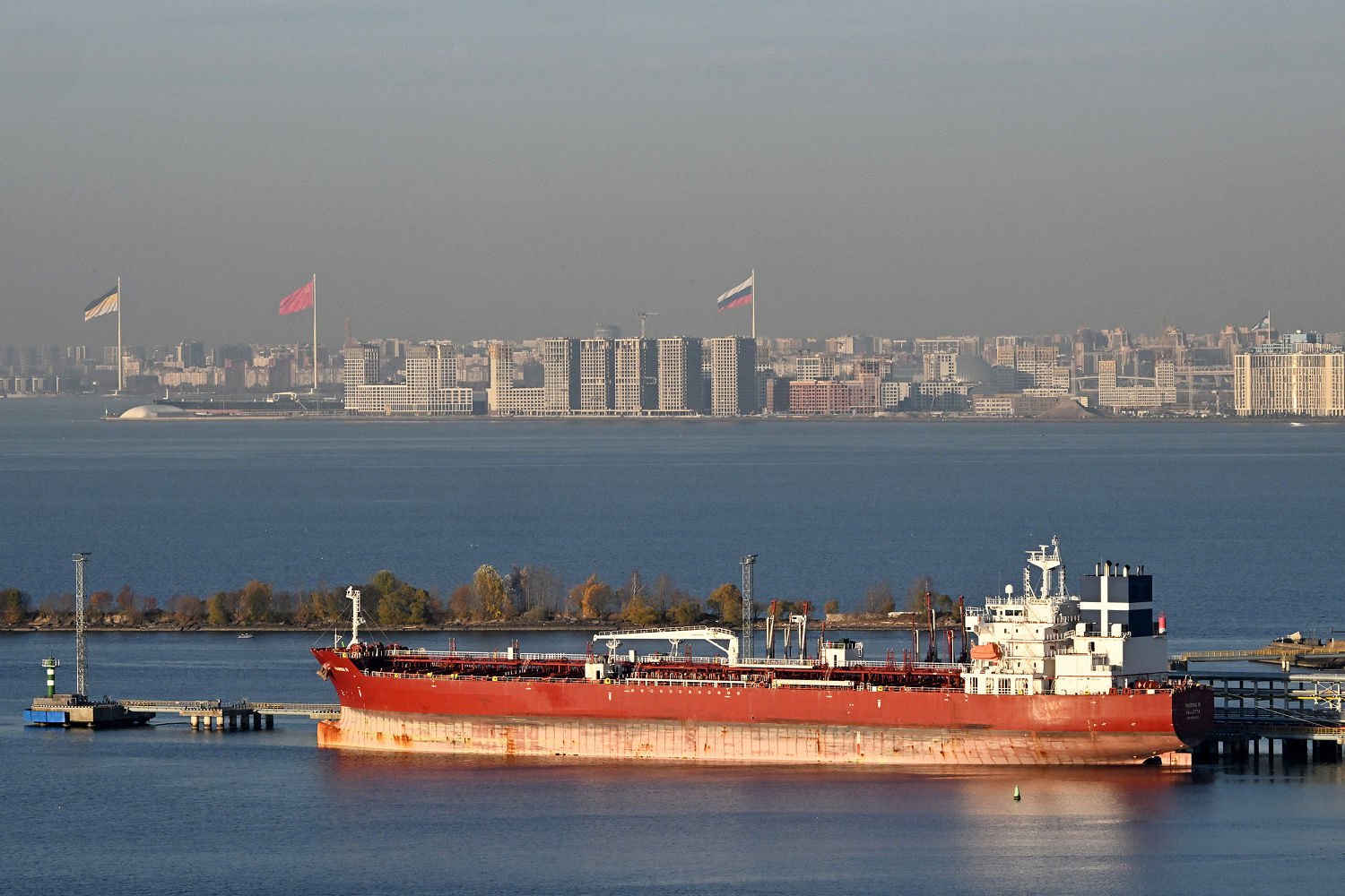 First Russian Diesel Shipment to U.S. Arrives Amidst Trump Administration Policy Shift