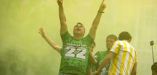 Flávio Bolsonaro tritt in Brasilien an, um das Erbe seines Vaters fortzusetzen