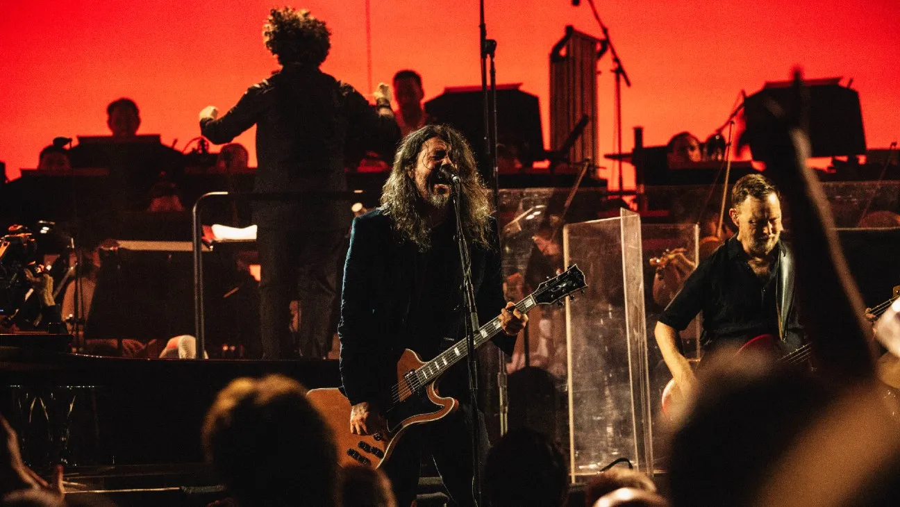 Foo Fighters actúan en el Hollywood Bowl, Dudamel se despide