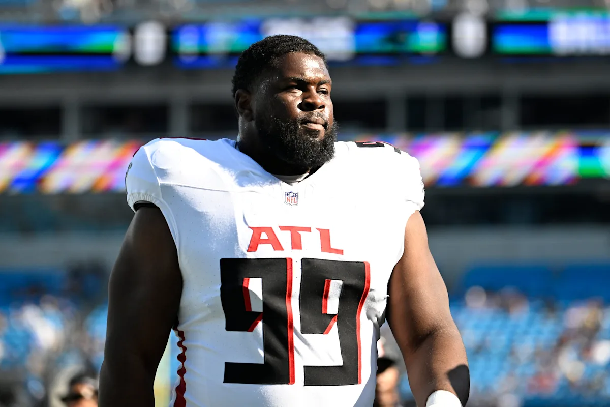 Ehemaliger Falcons DT Eddie Goldman trainiert für Giants