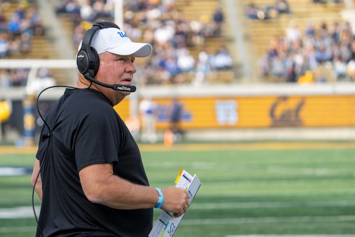 Former UCLA Player Questions Chip Kelly's Bonus Structure