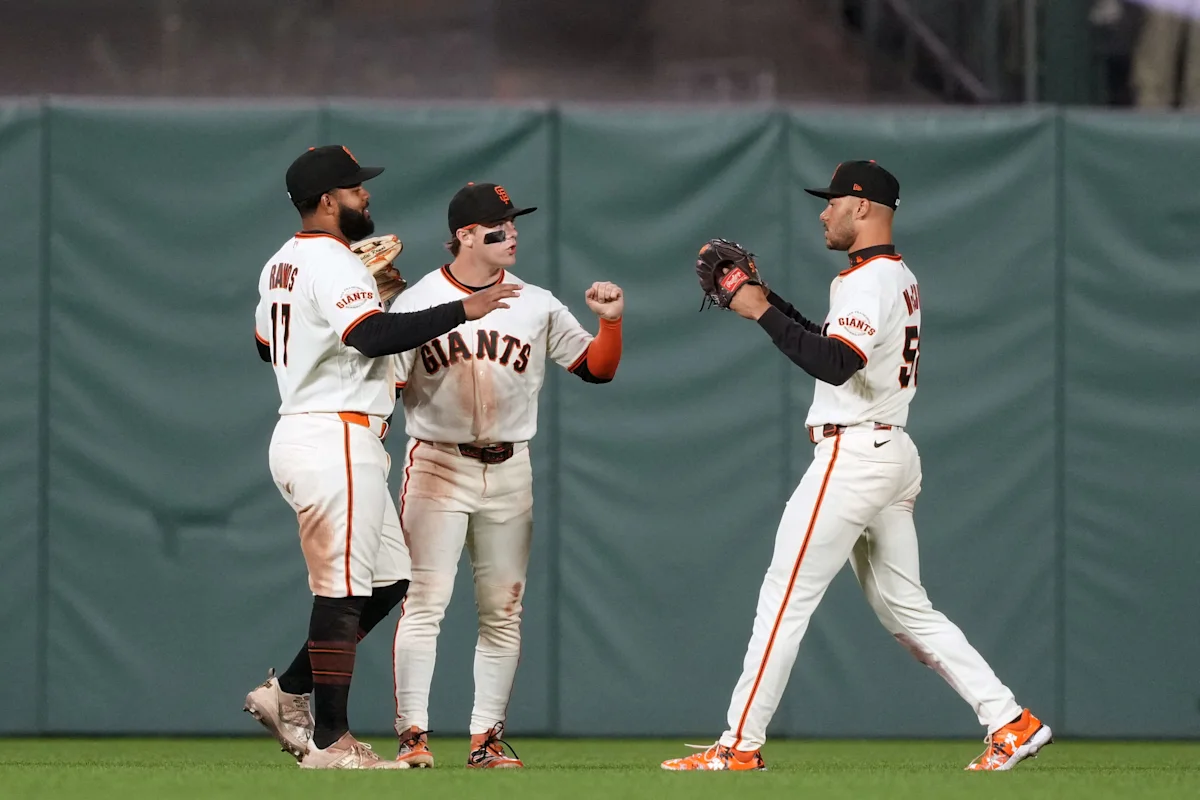 Former Volunteers Compete in Giants-Brewers Game
