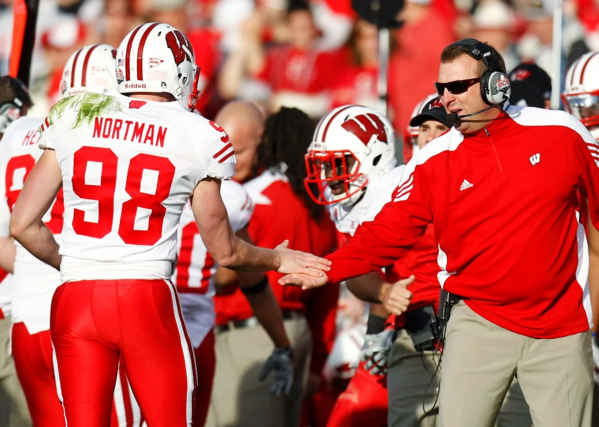 Former Wisconsin Star Supports Fickell Amid Early Struggles