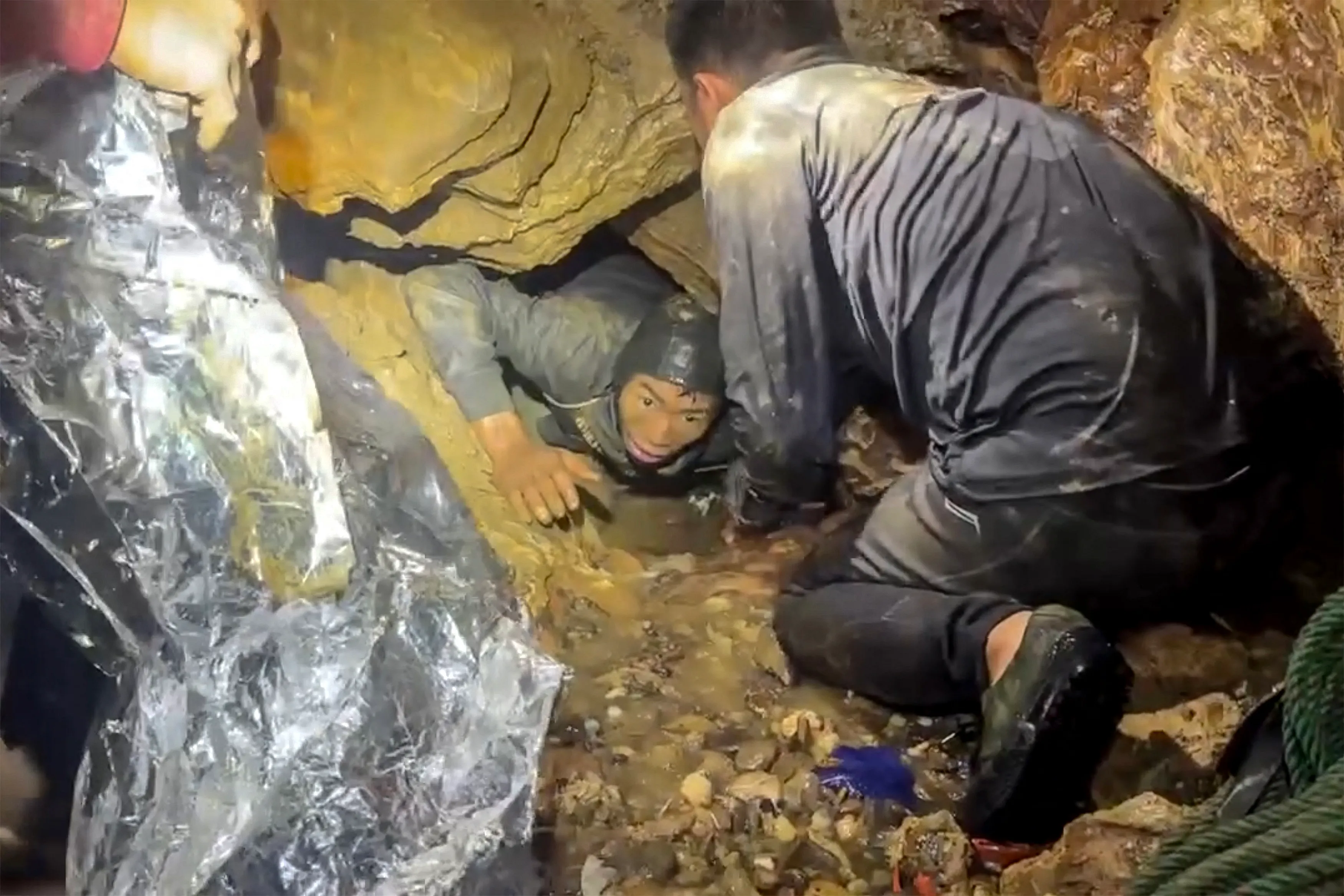Four People Rescued from Flooded Cave in Laos