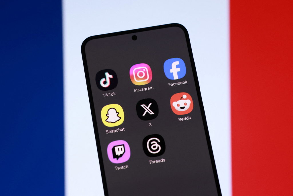 France's Top Court Blocks Social Media Ban for Children Under 15