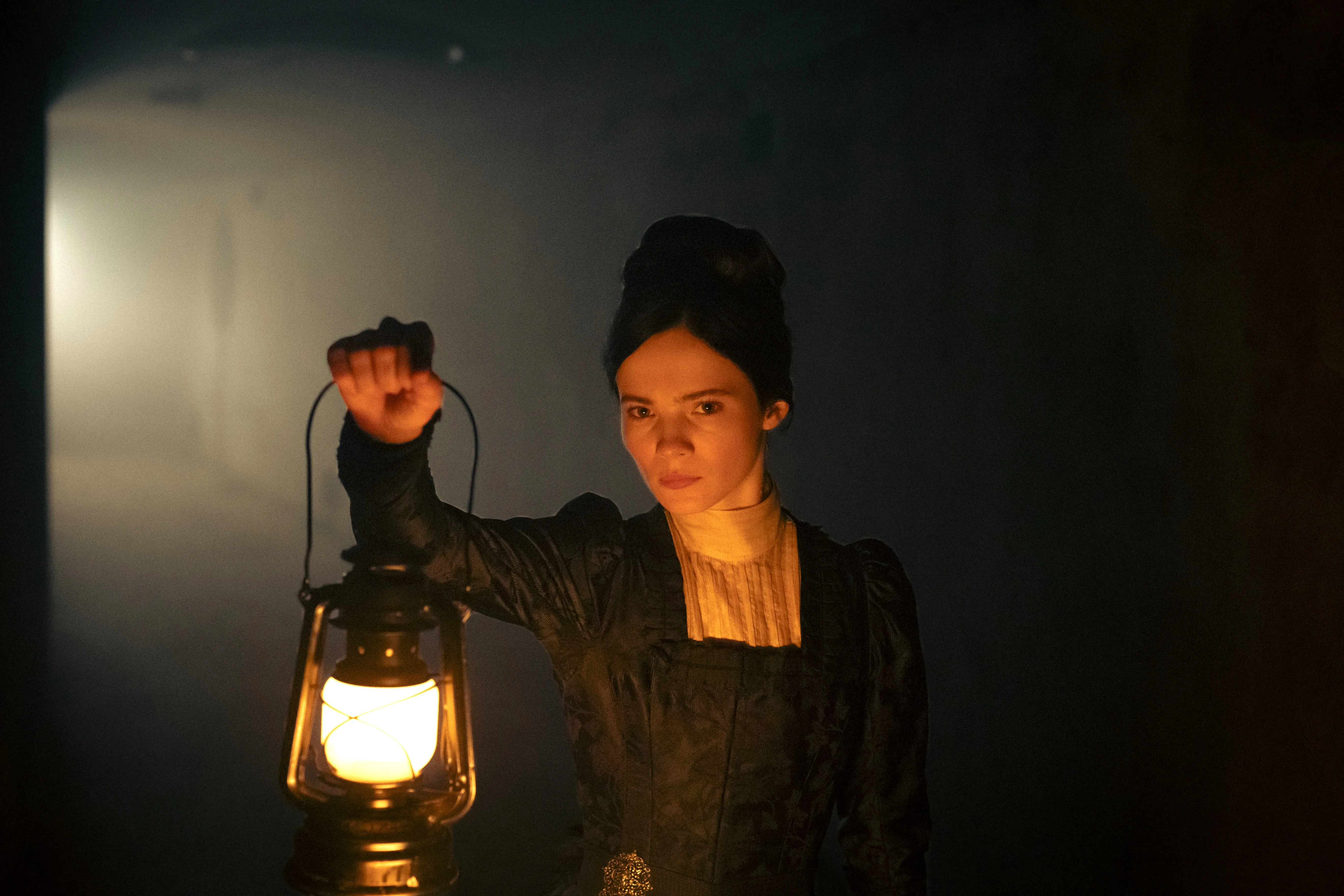 Freya Allan, Kodi Smit-McPhee to Star in ‘Black Palace’
