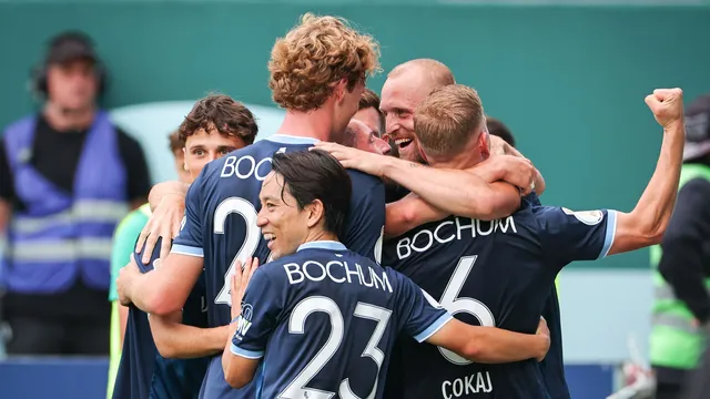 Fußball-Deutschland: Pokal-Aus für Fürth, Auszeichnungen für Bayern-Stars und Debatte um Randale