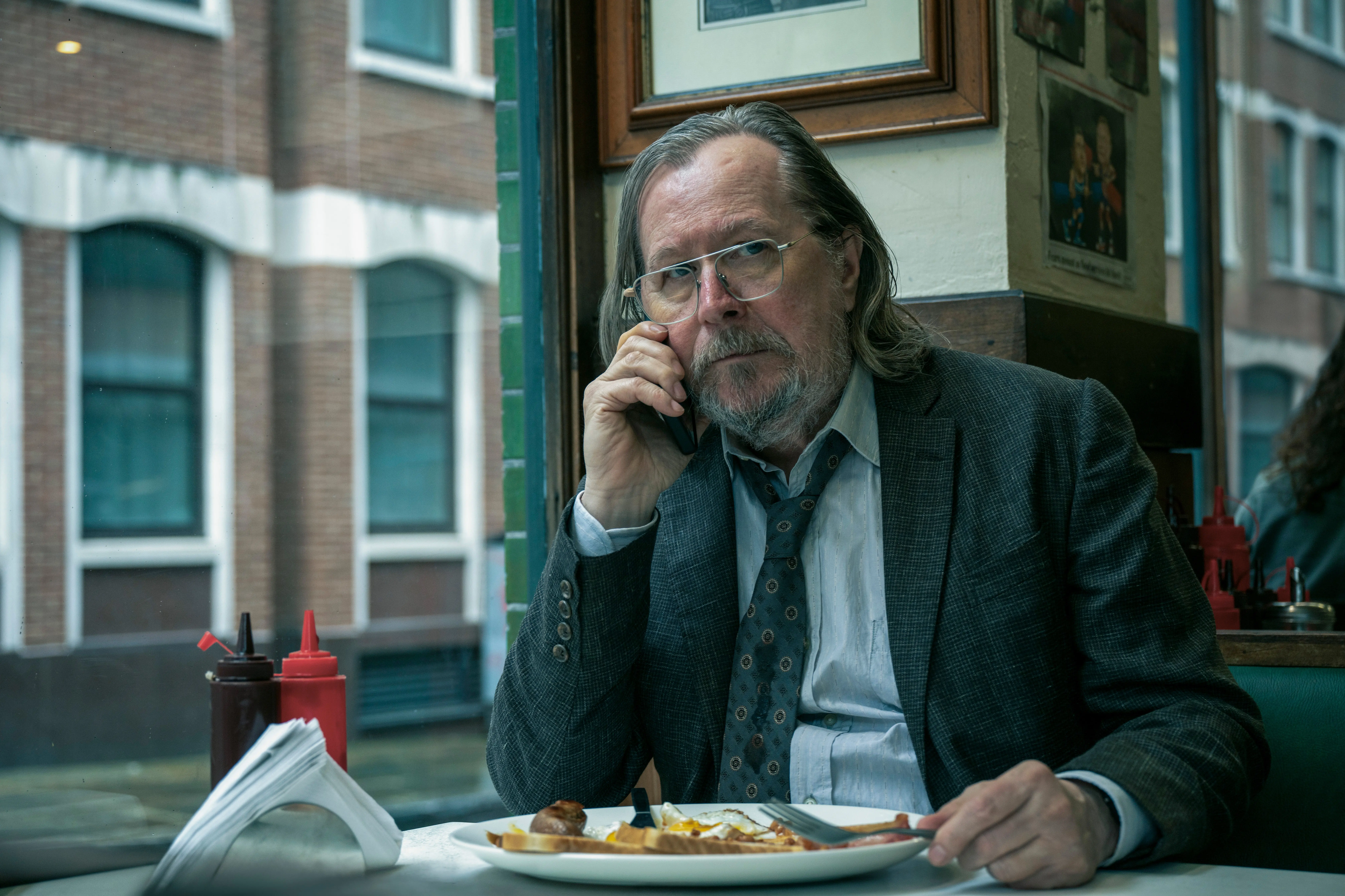 Gary Oldman Discusses His Role as Jackson Lamb