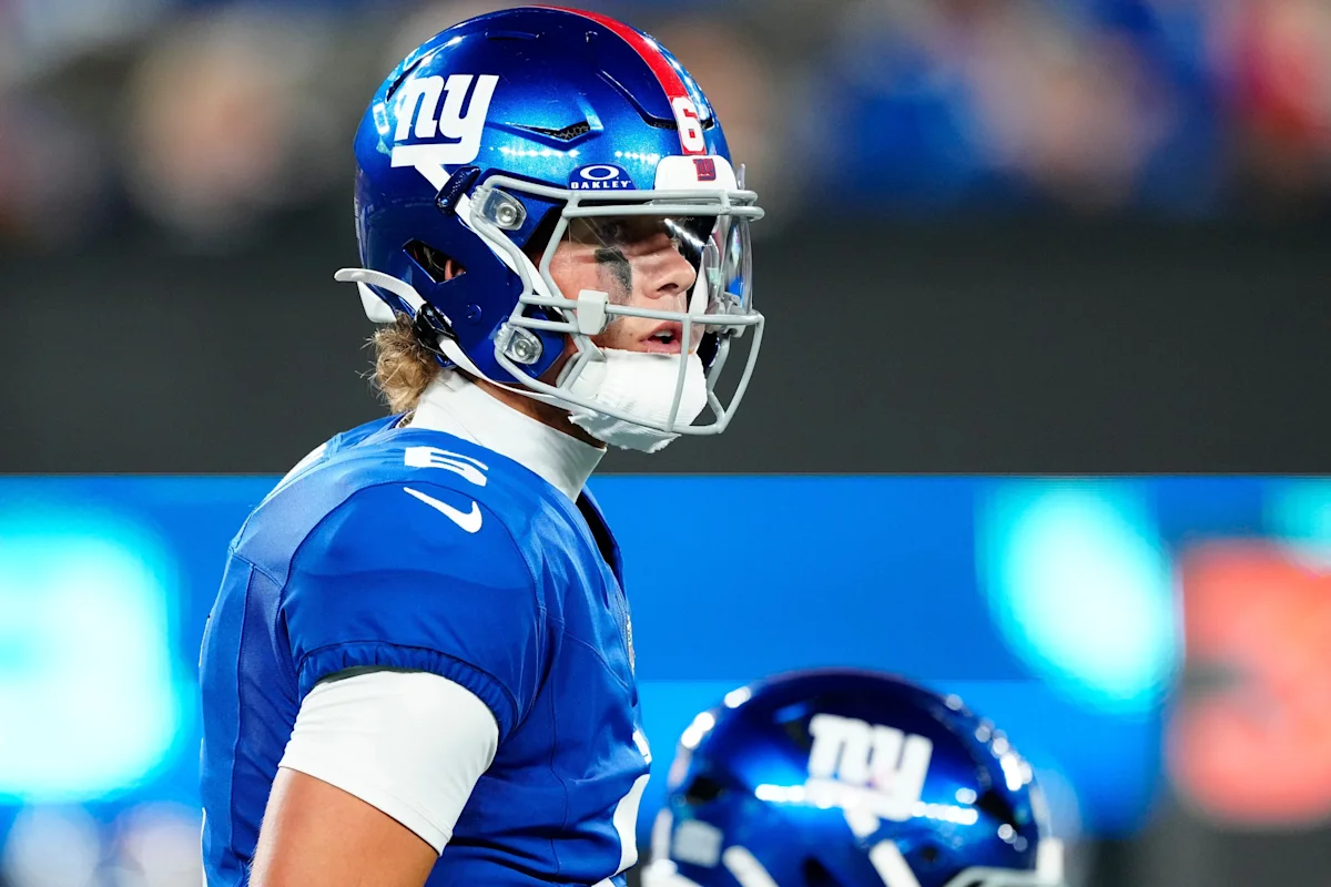 Giants QB Jaxson Dart Faces Early Challenges in New Offense