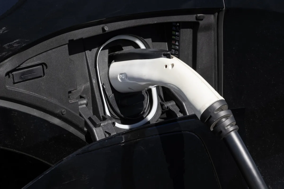 Global EV Sales Surge, US Market Lags Behind