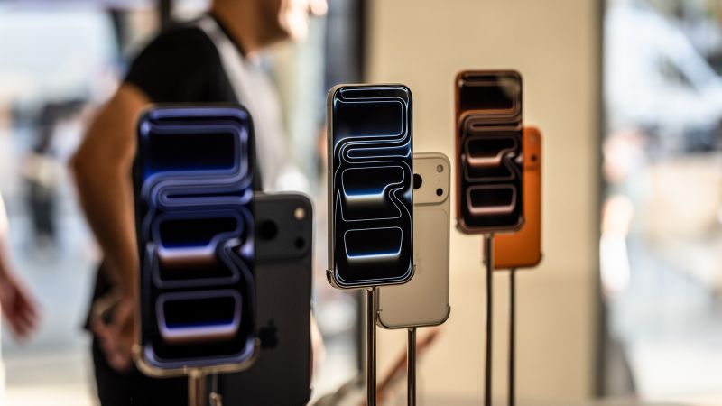 Google, Apple Face EU Scrutiny Over AI Assistants