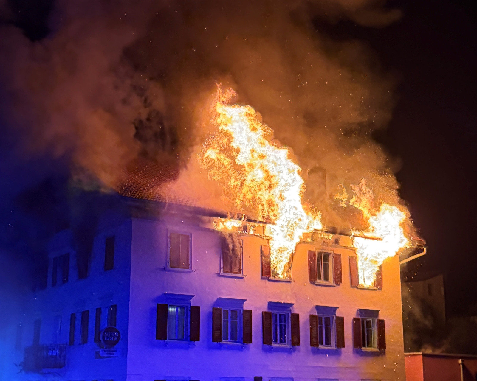 Grossbrand in Thusis: Fünf Vermisste und acht Verletzte