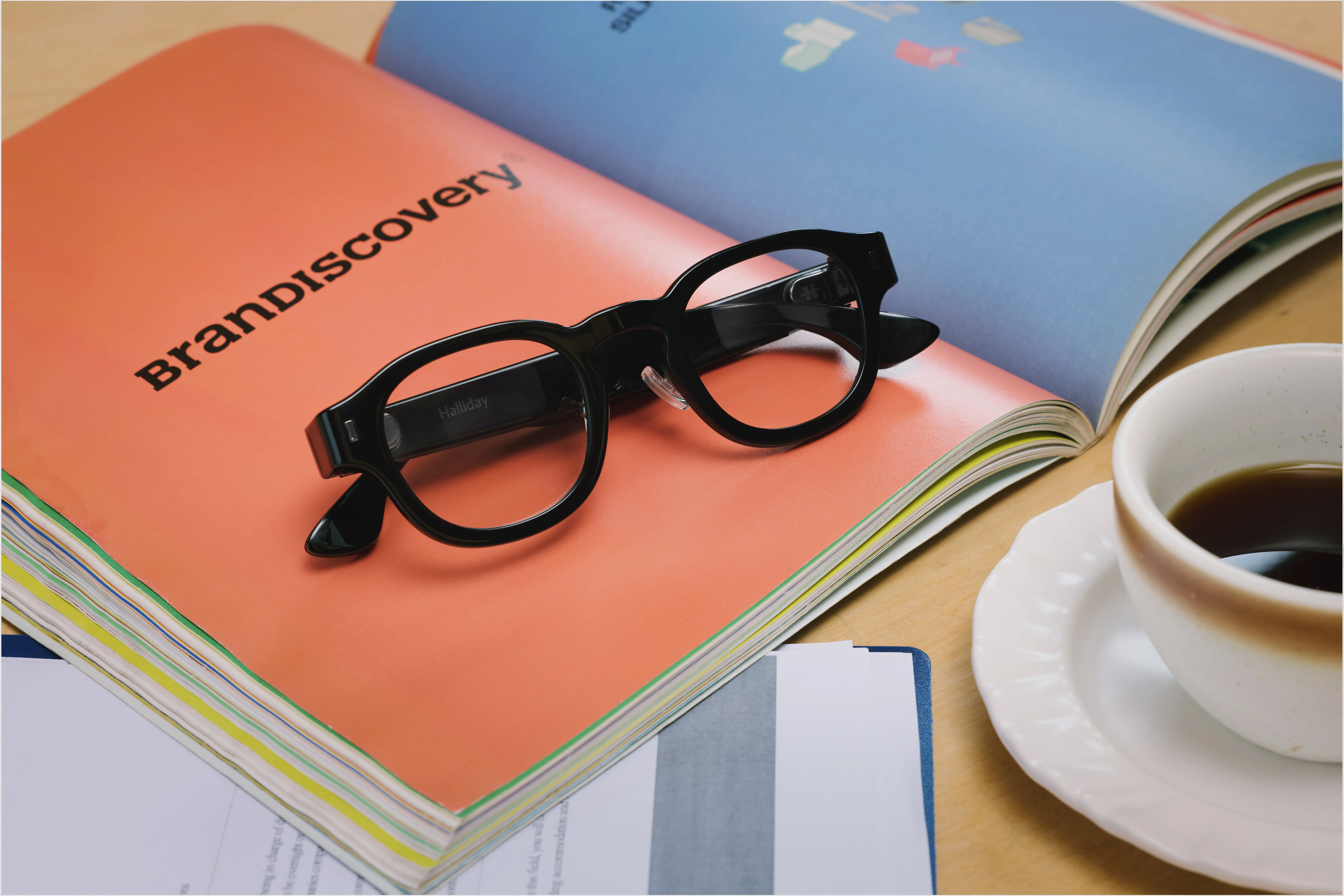 Halliday G2 Glasses Focus on Audio Meeting Summaries