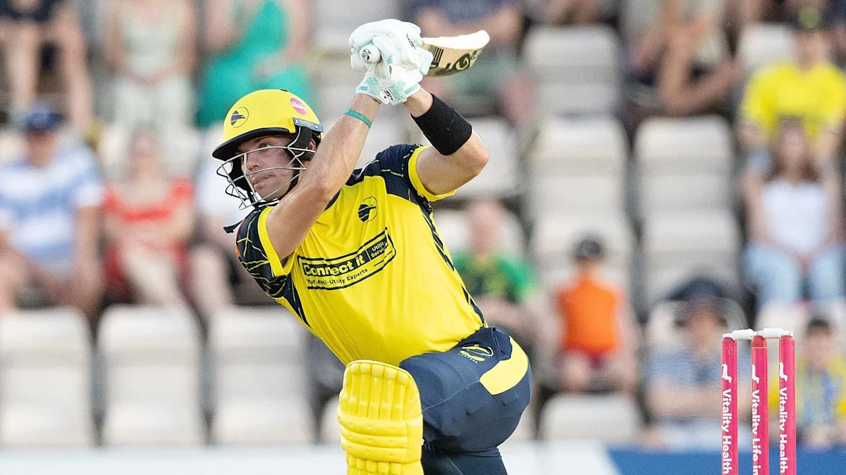 Hampshire Defeat Essex by 30 Runs in T20 Blast