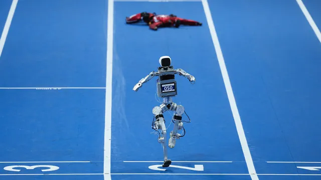 Humanoider Roboter unterbietet 100-Meter-Weltrekord in China