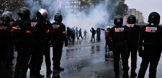 Hunderttausende demonstrieren in Frankreich, Ausschreitungen und fast 1000 Festnahmen