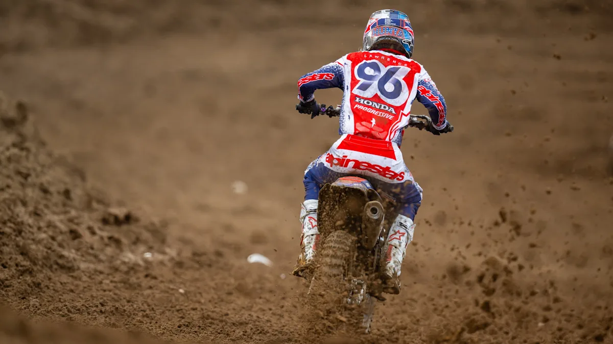 Хънтър Лорънс печели Washougal National след наказание на Джет Лорънс