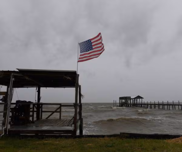Hurricane Isaias Disrupts Gulf Coast Oil Production, Threatens Refinery Capacity