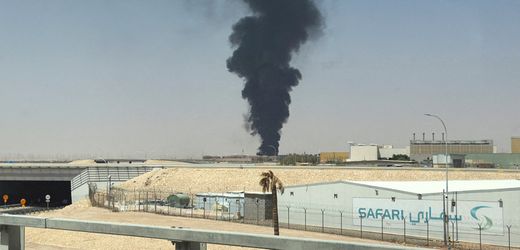 Huthi-Miliz reklamiert Angriffe auf Saudi-Arabien, Flugverkehr beeinträchtigt