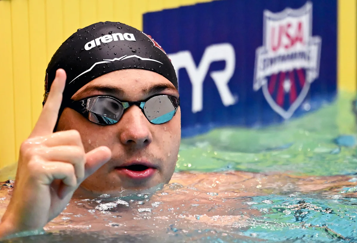 Ilya Kharun Defeats Caleb Dressel in 100m Butterfly