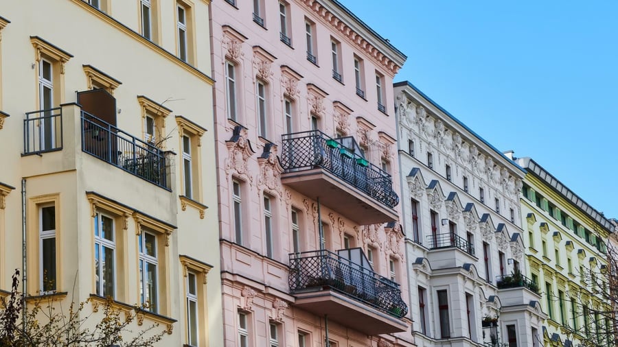 Immobilien-Influencer werben für Investitionen in Mietwohnungen – und die damit verbundenen Risiken