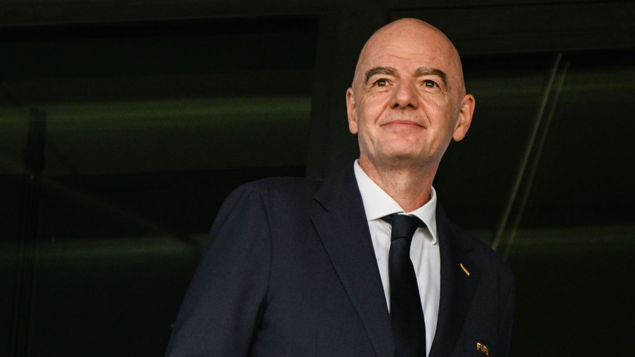 Infantino strebt Wiederwahl an, trotz Kontroversen