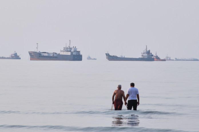 Iran Attacked Two Tankers in Strait of Hormuz, Killing One Mariner
