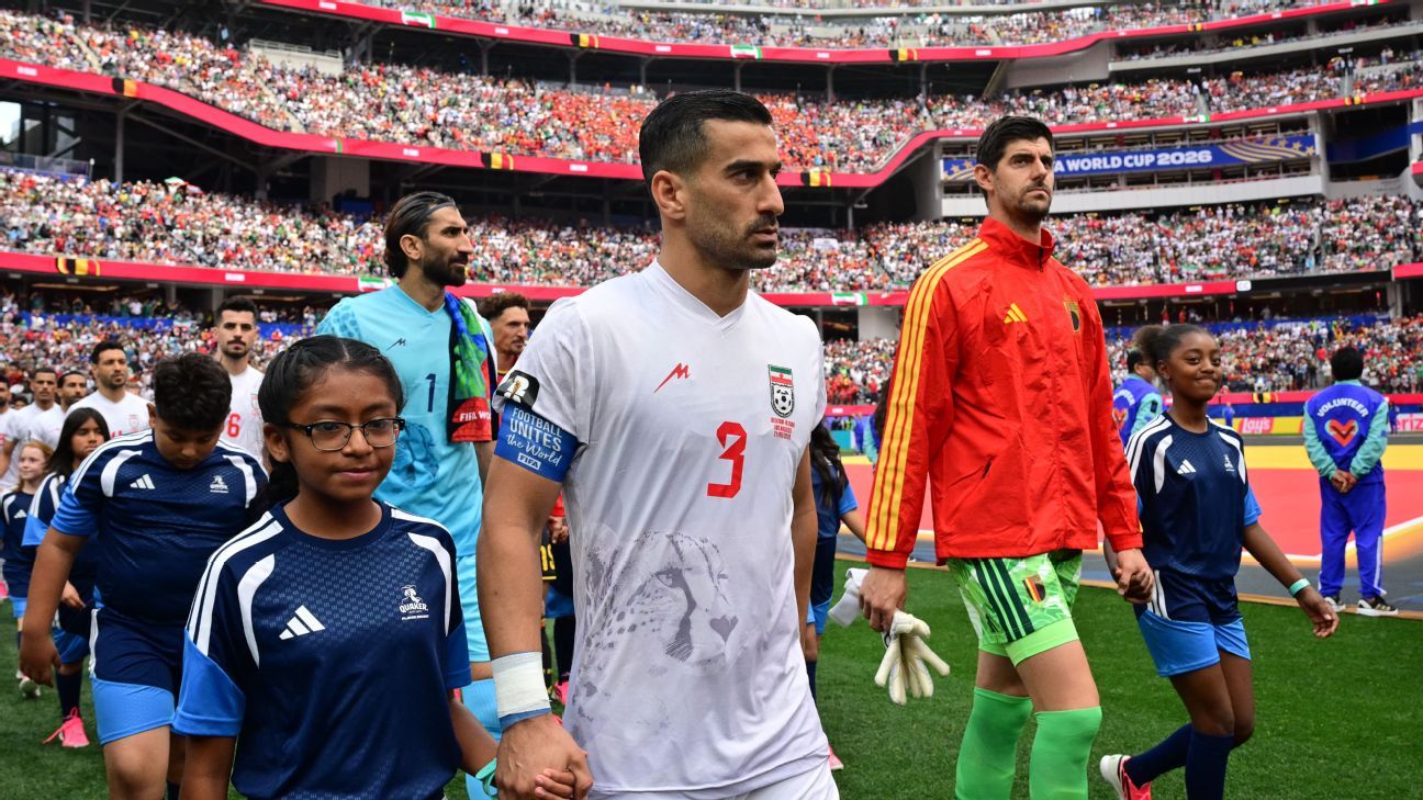 Iran Team Leaves Thank You Note in LA After Belgium Draw