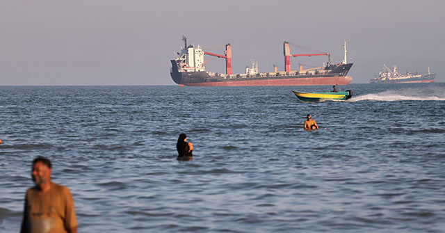Iranian Oil Tankers Pass Through Gulf of Oman After Ceasefire Announcement