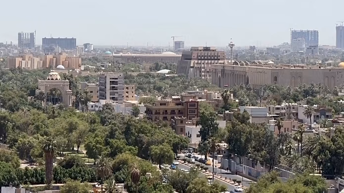 Iraqi Officials Arrested on Corruption Charges in Overnight Raid