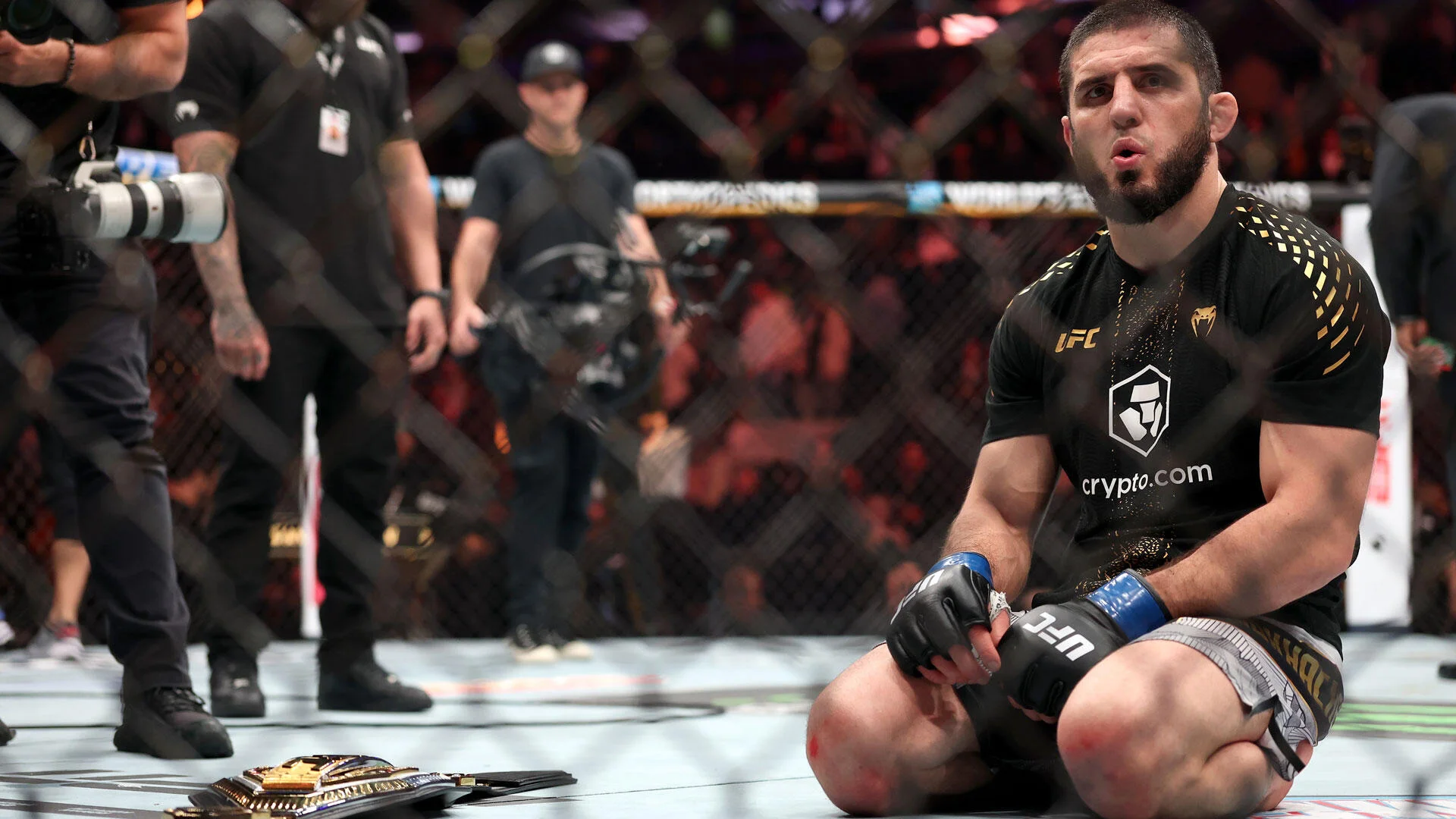 Islam Makhachev Defeats Alexander Volkanovski, Garry Wins at UFC 330