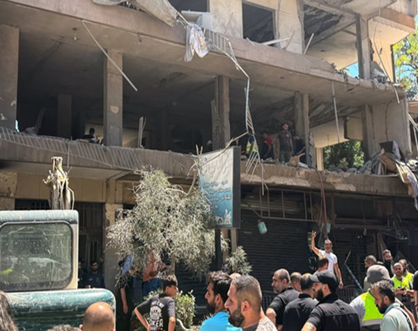 Израел нанася удари по предградията на Beirut преди очаквано споразумение между US и Iran