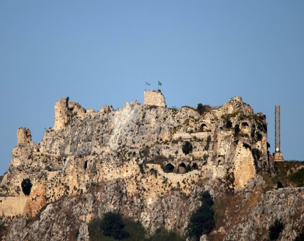 Israeli Forces Plant Flag on Beaufort Castle in Southern Lebanon