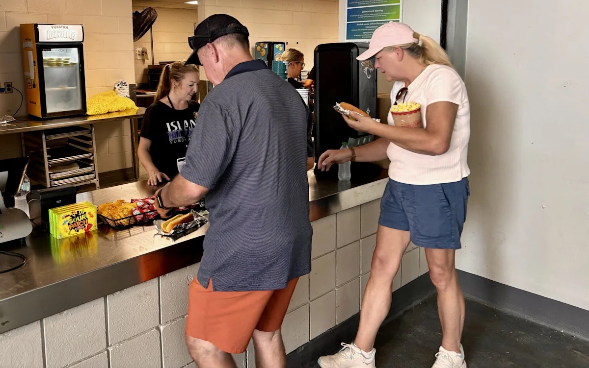 Jaguars’ Low-Priced Concessions a Hit with Fans