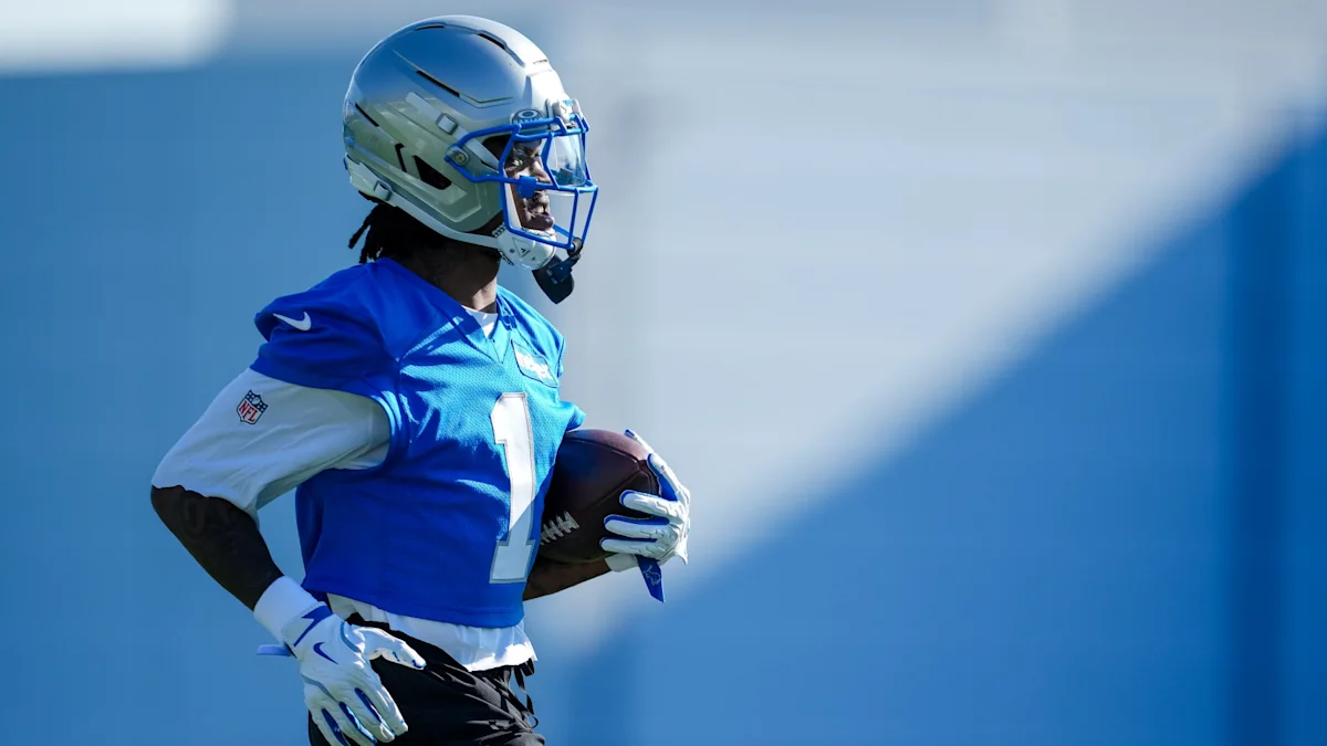 Jameson Williams Sits Out Lions Practice With Shoulder Injury