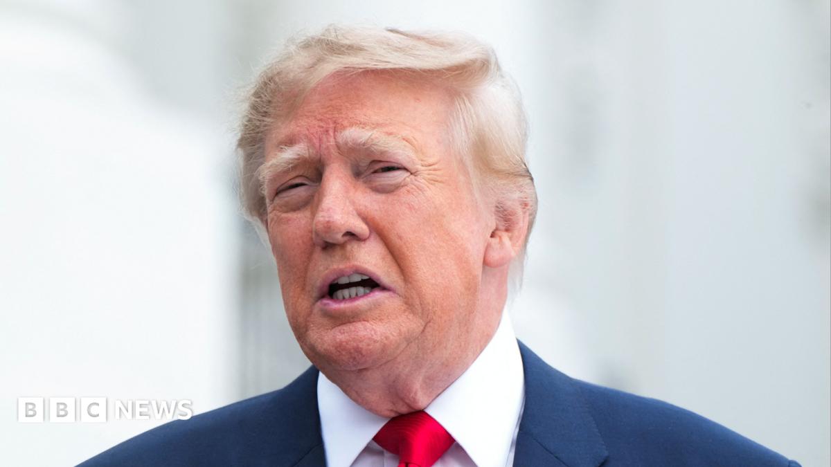 Justice Department Investigates TV Networks Over Trump Pool Coverage Suspension