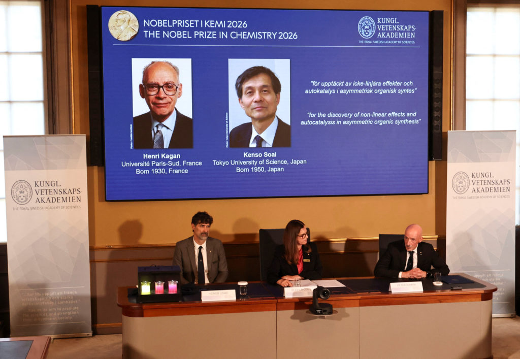 Kagan y Soai ganan el Premio Nobel de Química por su trabajo sobre imágenes especulares moleculares