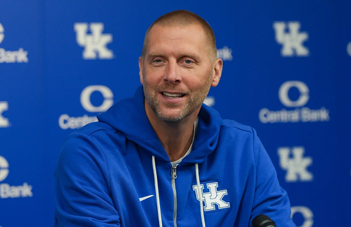肯塔基篮球团队在东肯塔基州进行退修以培养团队合作