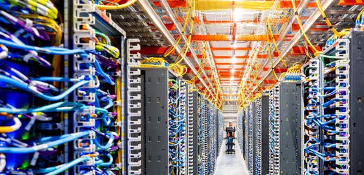 KI-Experten warnen vor Risiken, während Unternehmen Entwicklung verlangsamen wollen