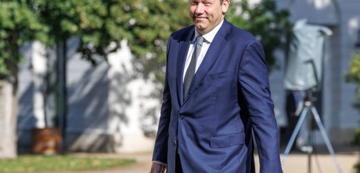 Klingbeil rückt bei Zuckersteuer zurück – Süßstoffgetränke sollen ausgenommen werden