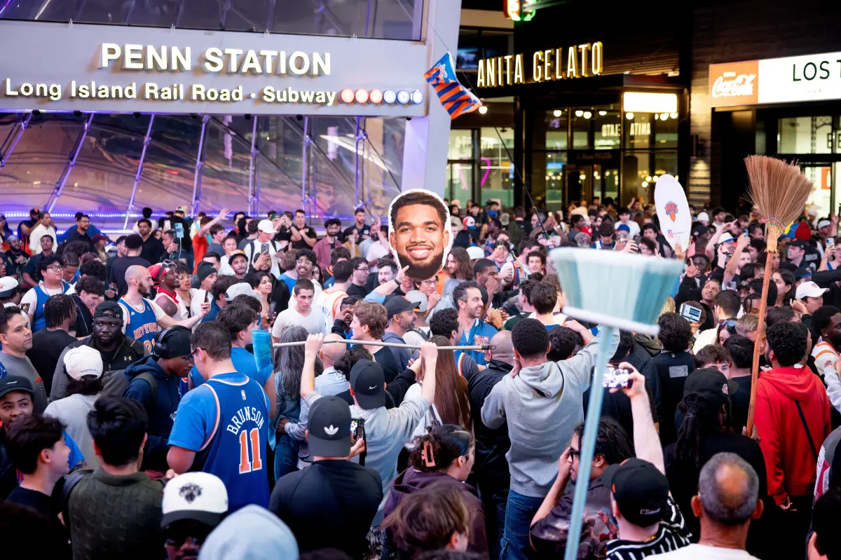 Knicks Donate Hundreds of NBA Finals Tickets to Underprivileged Fans