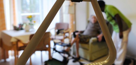 Kommunen fordern umfassende Pflegeversicherung und Kostendeckel