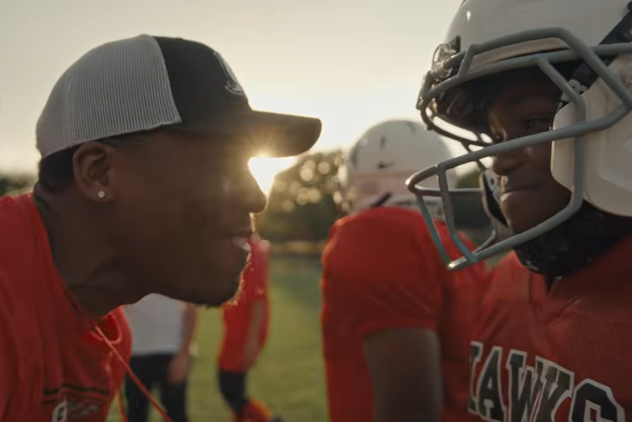 Kyle Chandler Narrates NFL Openers Directed by Peter Berg for Netflix