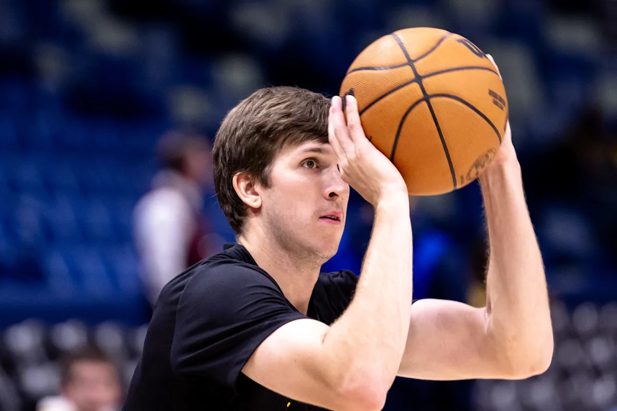Lakers' Personal Approach in Negotiating Austin Reaves' Contract