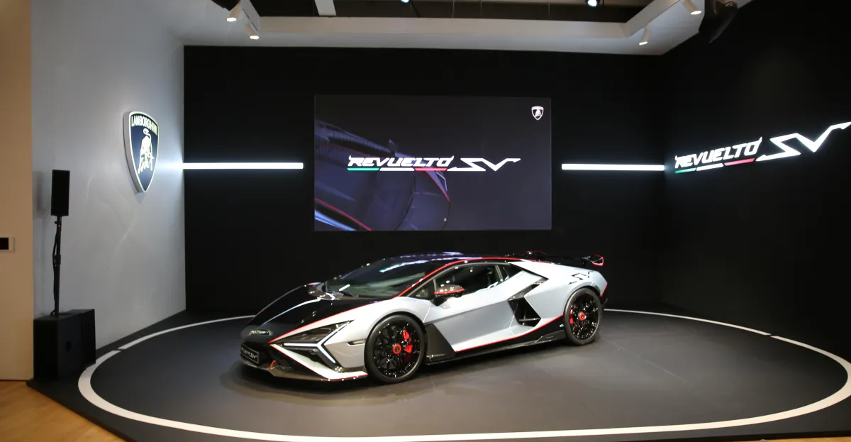 Lamborghini Revuelto SV Boasts Faster Acceleration