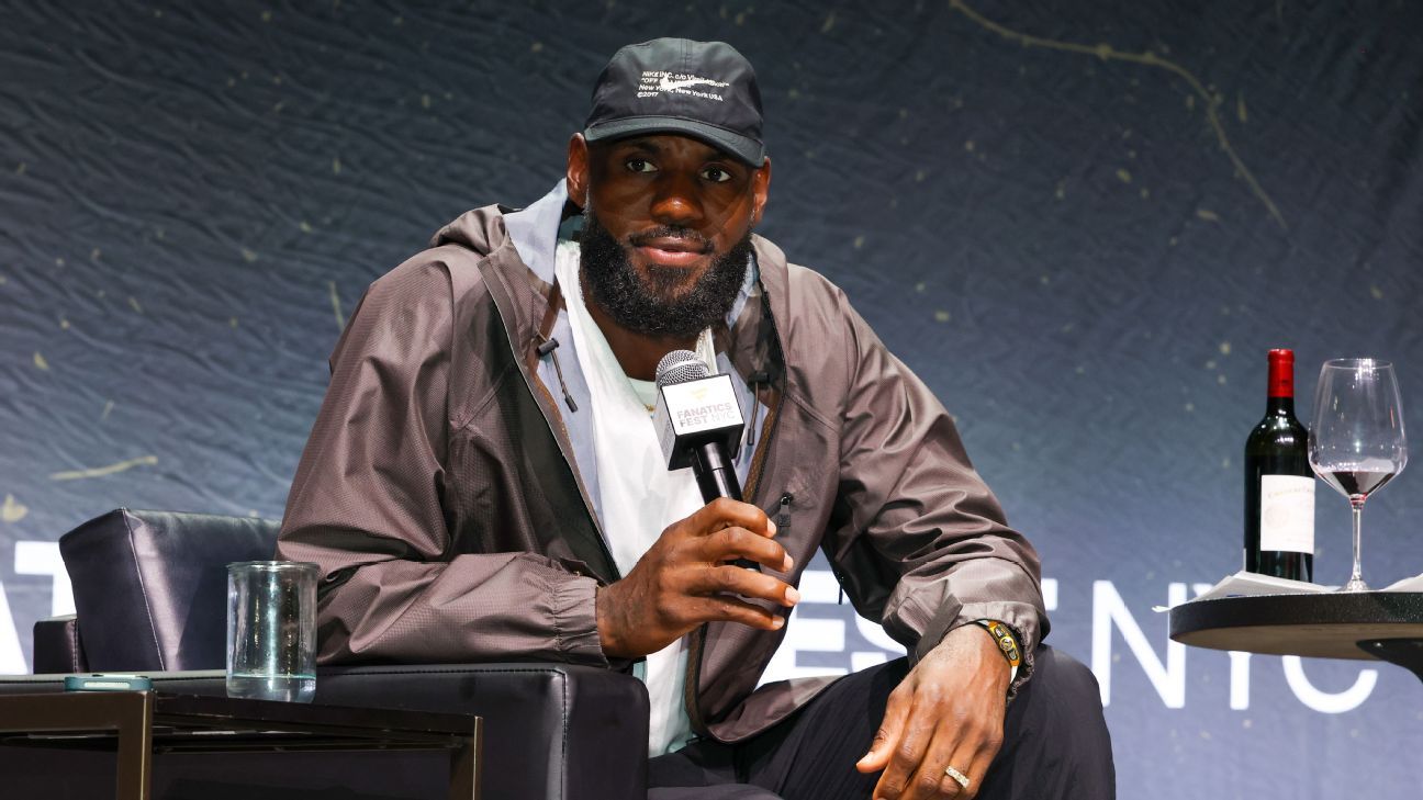 LeBron James' Decision on Next Team Has No Timeline