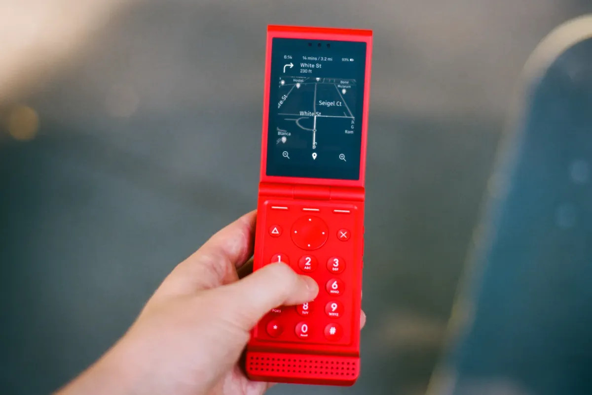 Създателите на Light Phone се стремят към пазара на „анти-смартфони“