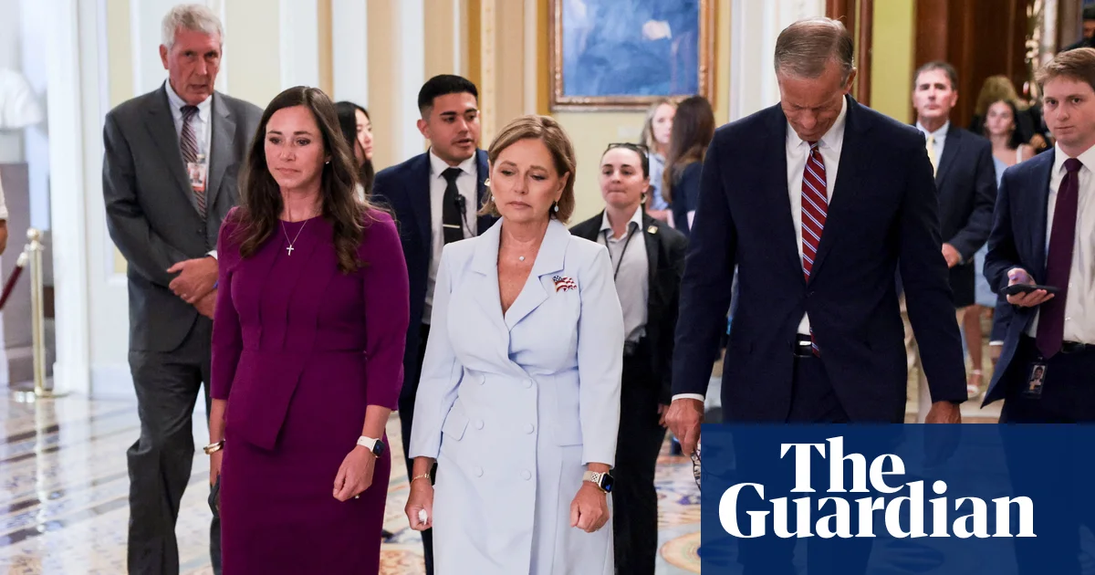 Lindsey Graham’s Sister Sworn In to Senate Following His Death