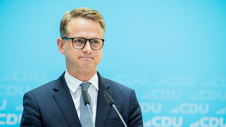 Linnemann verzichtet auf Kürzungen bei pflegenden Angehörigen